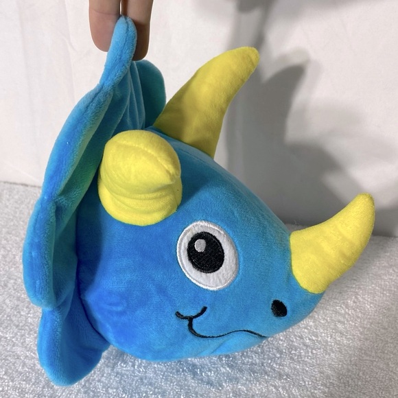 Fun Express Blue Yellow Triceratops Dinosaur Head Plush Toy - Picture 5 of 10